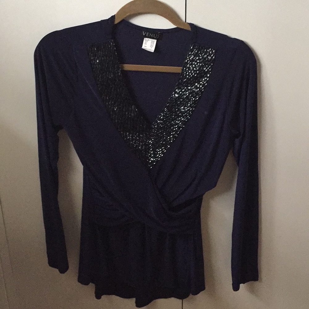 🚫SOLD🚫NWOT Venus top